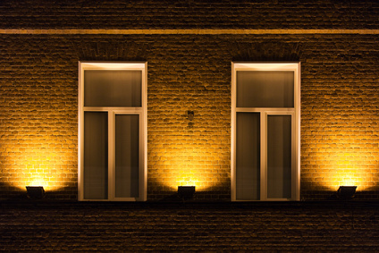 Nous pouvons nous charger d'embellir l'éclairage extérieur de votre habitation, également pour votre façade principale